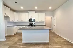 704 Long Run, Liberty Hill, TX 78642 - Photo 3