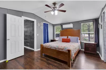 107 SW Forest Hill Cove, Dale, TX 78616 - Photo 9