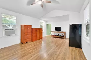 107 SW Forest Hill Cove, Dale, TX 78616 - Photo 27