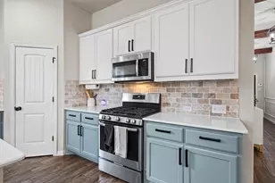 705 Hereford Loop, Hutto, TX 78634 - Photo 11