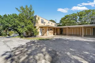 1813 Woodland Ave, Austin, TX 78741 - Photo 19