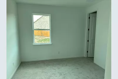 121 Amber Oak Lane, Georgetown, TX 78628 - Photo 9