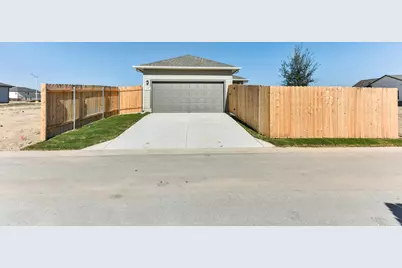 557 Porter Country Parkway, Buda, TX 78610 - Photo 17