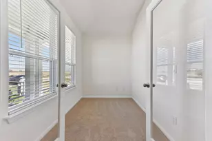 557 Porter Country Pkwy, Buda, TX 78610 - Photo 7