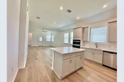 557 Porter Country Parkway, Buda, TX 78610 - Photo 3