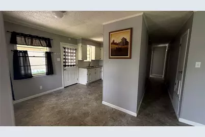 806 W 8th Street, Taylor, TX 76574 - Photo 7
