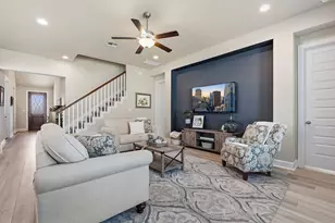 241 Village Oak Dr, Austin, TX 78737 - Photo 3