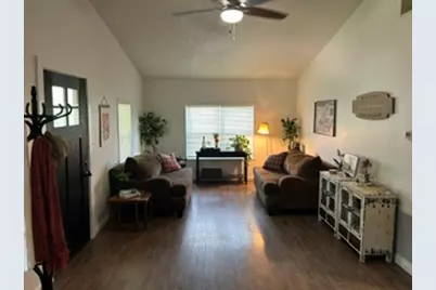 317 Webb Street, Smithville, TX 78957 - Photo 5