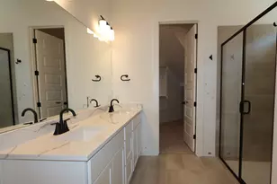 326 Bishop Wood Rd, Dripping Springs, TX 78620 - Photo 7