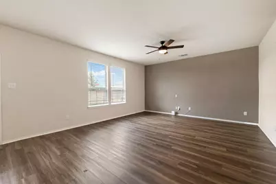 217 Innisfree Road, Jarrell, TX 76537 - Photo 9