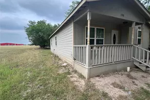 1310 Torres St, Lockhart, TX 78644 - Photo 3