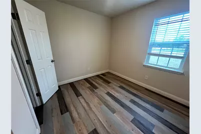 1310 Torres Street, Lockhart, TX 78644 - Photo 15