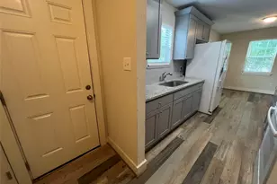 1310 Torres St, Lockhart, TX 78644 - Photo 13
