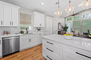 8006 Gault St, Austin, TX 78757 - Photo 7