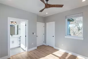 8006 Gault St, Austin, TX 78757 - Photo 15