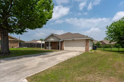 112 Briarwood Court, Kyle, TX 78640 - Photo 1