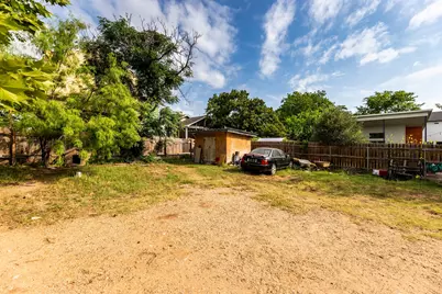 1144 Mason Avenue, Austin, TX 78721 - Photo 15