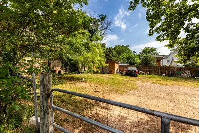 1144 Mason Avenue, Austin, TX 78721 - Photo 27