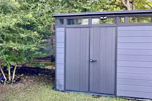 409 Clover Ct, Austin, TX 78745 - Photo 31