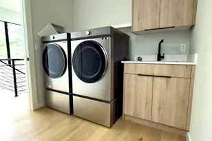 409 Clover Ct, Austin, TX 78745 - Photo 39