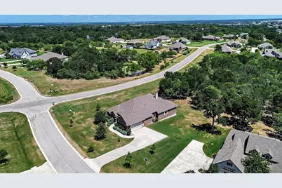 104 Harris Hawk Cove, Cedar Creek, TX 78612 - Photo 35