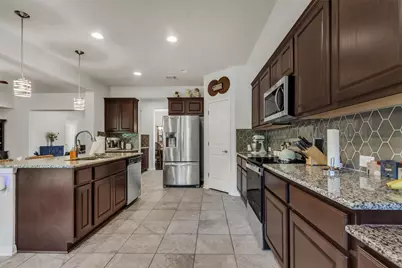 104 Harris Hawk Cove, Cedar Creek, TX 78612 - Photo 5