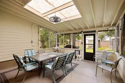 7512 Saint Louis Street, Austin, TX 78757 - Photo 35