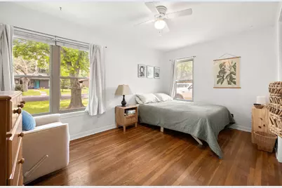 7512 Saint Louis Street, Austin, TX 78757 - Photo 17
