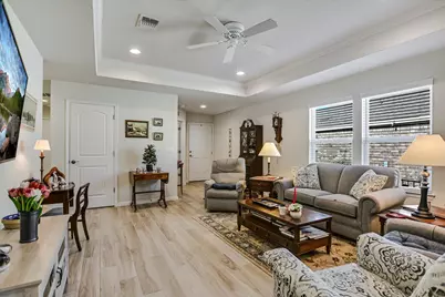 112 Yorktown Street, Georgetown, TX 78633 - Photo 5