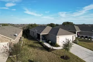 112 Yorktown St, Georgetown, TX 78633 - Photo 3