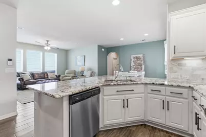 6005 Baythorne Drive, Austin, TX 78747 - Photo 11