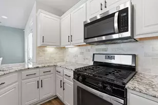 6005 Baythorne Dr, Austin, TX 78747 - Photo 9