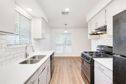 4410 Dove Springs Drive, Austin, TX 78744 - Photo 17