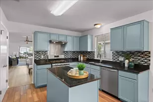 7810 Nairn Dr, Austin, TX 78749 - Photo 13