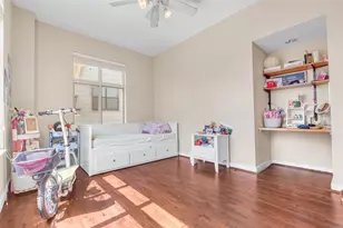 711 W 26th St, Austin, TX 78705 - Photo 15