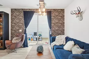 8525 Leroi Dr, Austin, TX 78744 - Photo 9
