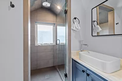 1201 W 39th 1/2 Street #B, Austin, TX 78756 - Photo 23