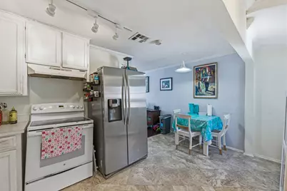 916 E 49th Street, Austin, TX 78751 - Photo 13