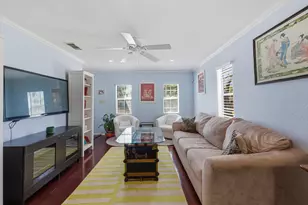 916 E 49th St, Austin, TX 78751 - Photo 5