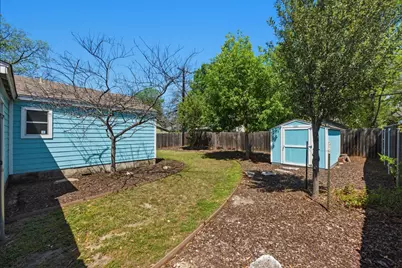 916 E 49th Street, Austin, TX 78751 - Photo 27