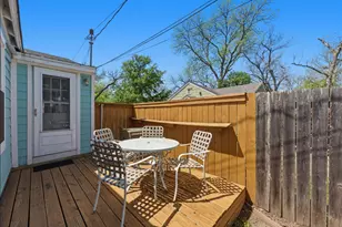 916 E 49th St, Austin, TX 78751 - Photo 23