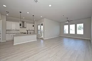 469 Coyote Crk Wy, Kyle, TX 78640 - Photo 5