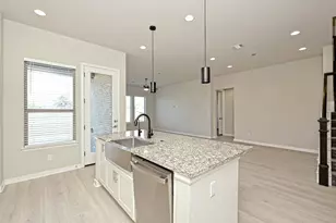 469 Coyote Crk Wy, Kyle, TX 78640 - Photo 9