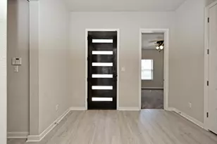 469 Coyote Crk Wy, Kyle, TX 78640 - Photo 3