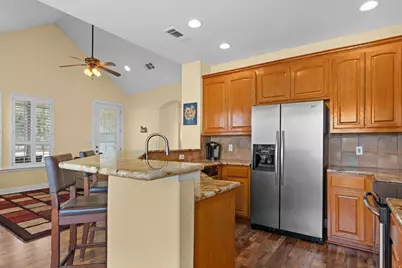 134 Creekside Drive, Liberty Hill, TX 78642 - Photo 33