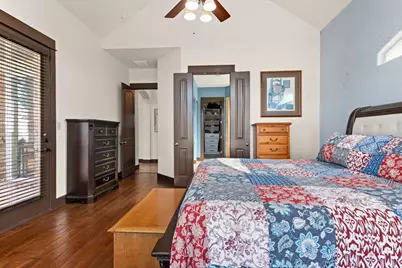 134 Creekside Drive, Liberty Hill, TX 78642 - Photo 17