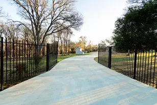 603 Oakwood Dr, Buda, TX 78610 - Photo 15