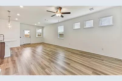 800 Long Run, Liberty Hill, TX 78642 - Photo 5