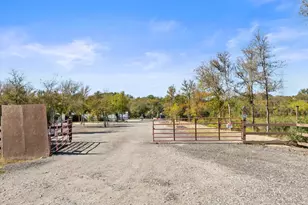 2540 FM 20, Red Rock, TX 78662 - Photo 5