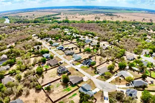 125 Naalehu Ct, Bastrop, TX 78602 - Photo 33